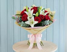 Букет цветов из:  Лилии и Розы в Торгашино