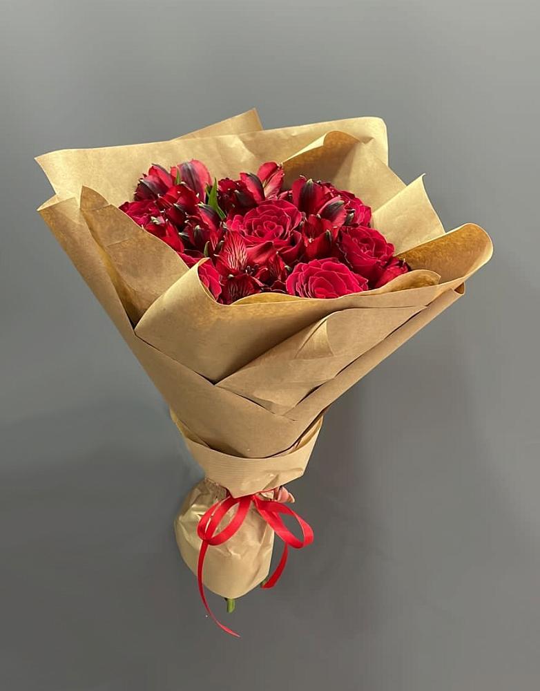 Букет цветов из: Альстромерии и Розы в Торгашино