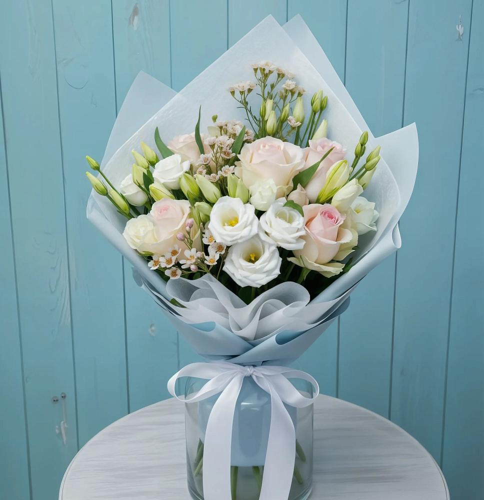 Букет цветов из: Розы и Лизиантусы в Торгашино