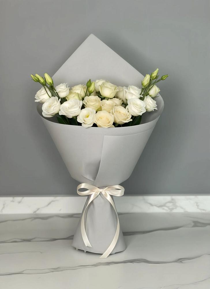 Букет цветов из: Розы и Лизиантусы в Торгашино