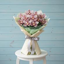 Букет цветов из:  Орхидеи и Розы в Торгашино