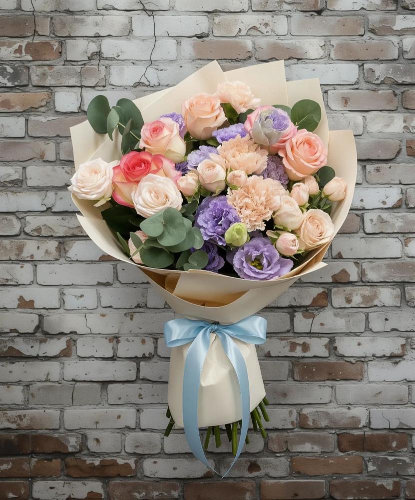 Букет цветов из: Розы, Лизиантусы и Гвоздики в Торгашино