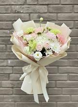 Букет цветов из:  Гвоздики, Розы, Лизиантусы и Хризантемы в Торгашино