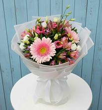 Букет цветов из:  Герберы, Альстромерии и Лизиантусы #REPLACE_PRED# Торгашино