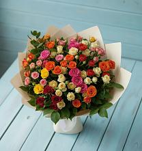 Букет Микс из разноцветных кустовых роз в Торгашино